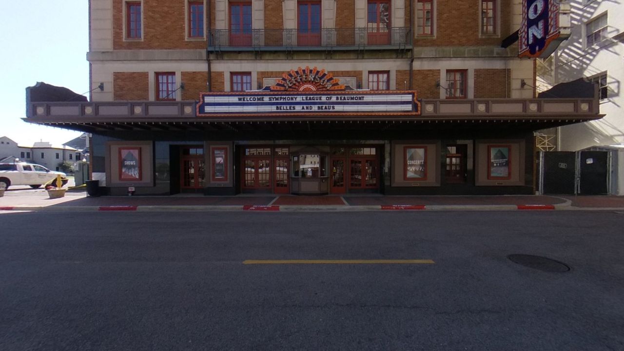 Jefferson Theatre