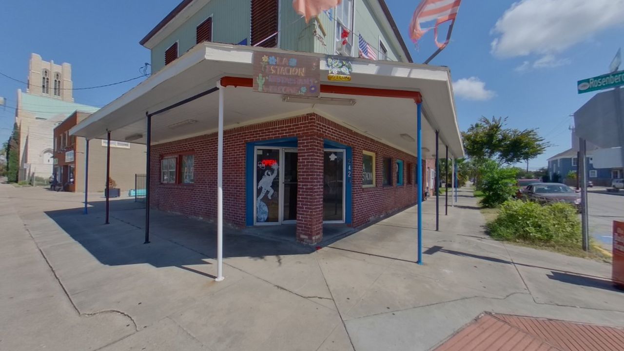 La Estacion Restaurant